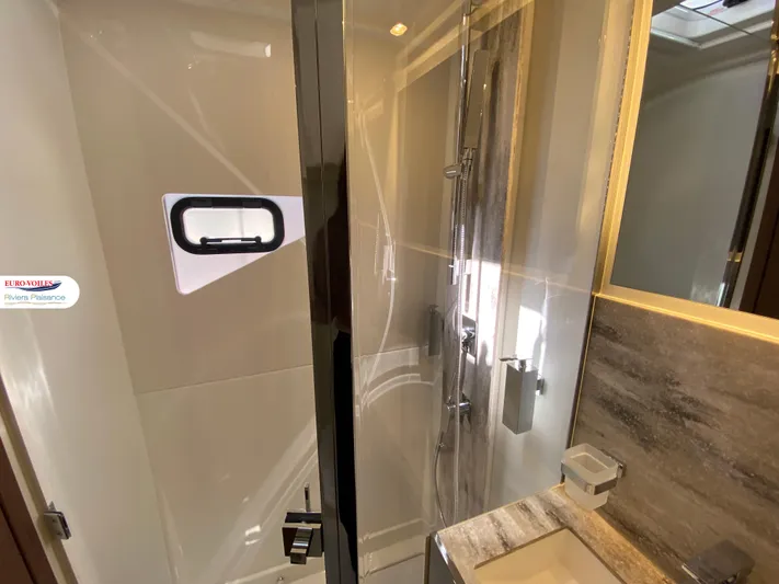 Escape Yacht Photos Pics 