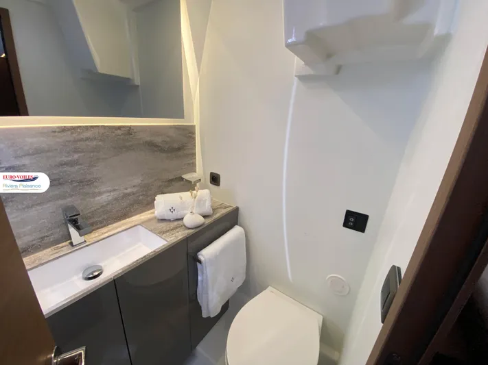 Escape Yacht Photos Pics 