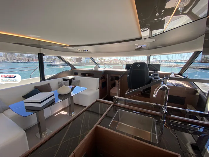 Escape Yacht Photos Pics 