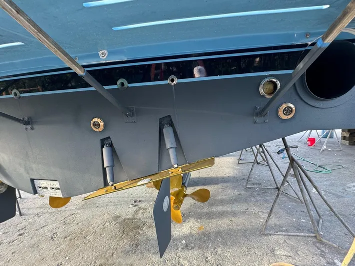 Heart Of Gold Yacht Photos Pics 