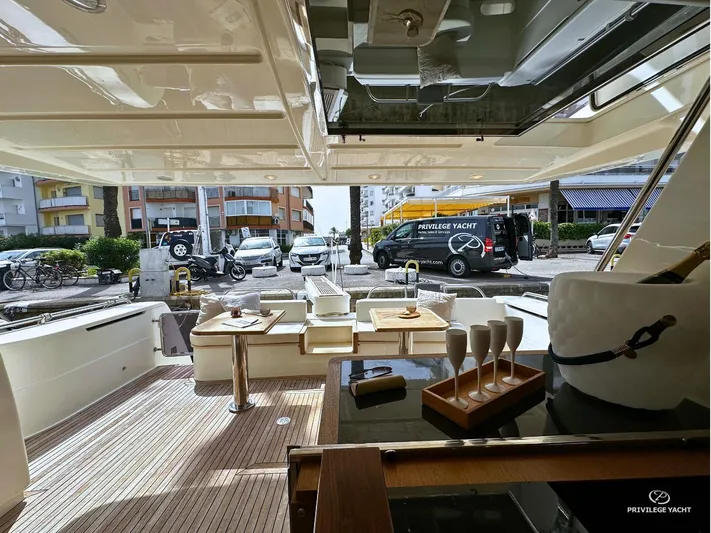 Ellion Yacht Photos Pics 