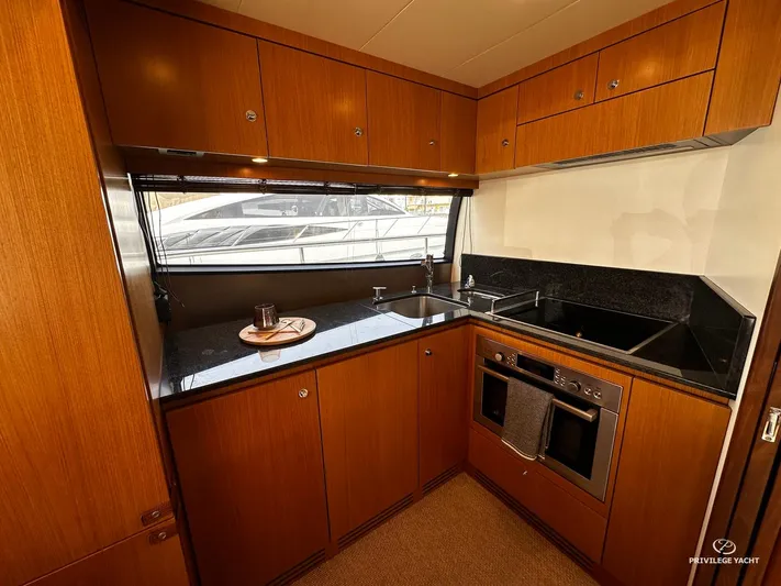 Ellion Yacht Photos Pics 