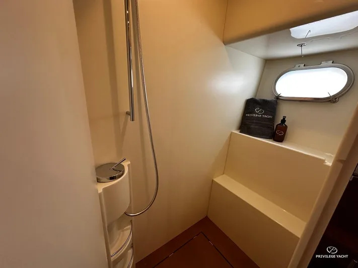 Ellion Yacht Photos Pics 