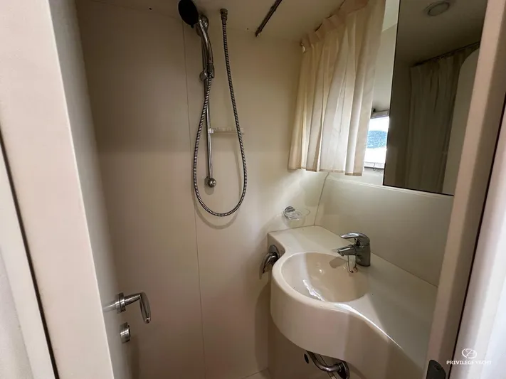 Ellion Yacht Photos Pics 