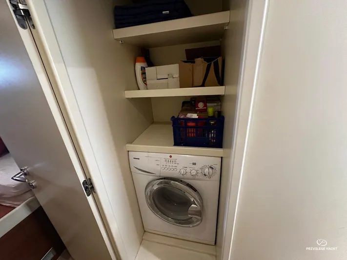 Ellion Yacht Photos Pics 