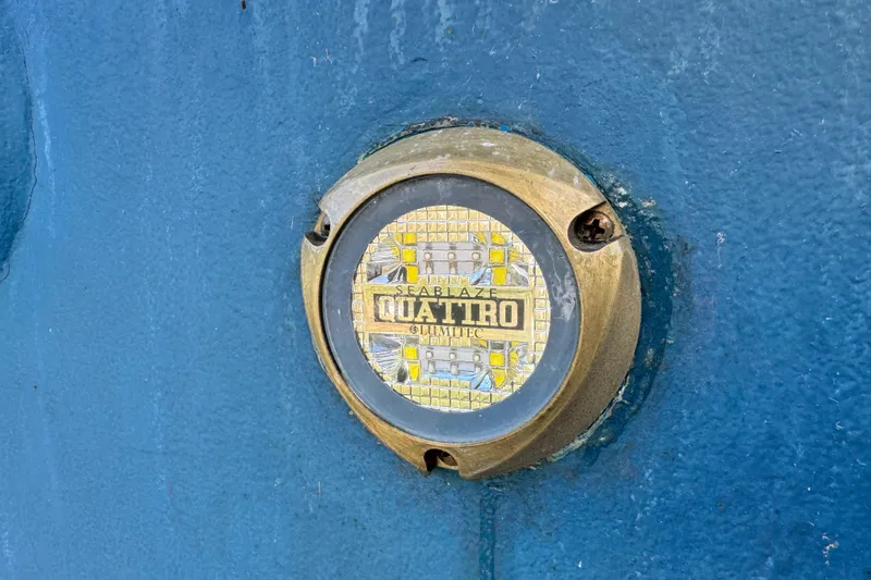 Driftwood Yacht Photos Pics Underwater light on 2000 Grand Banks 52 Europa boat, featuring SeaBlaze Quattro branding.
