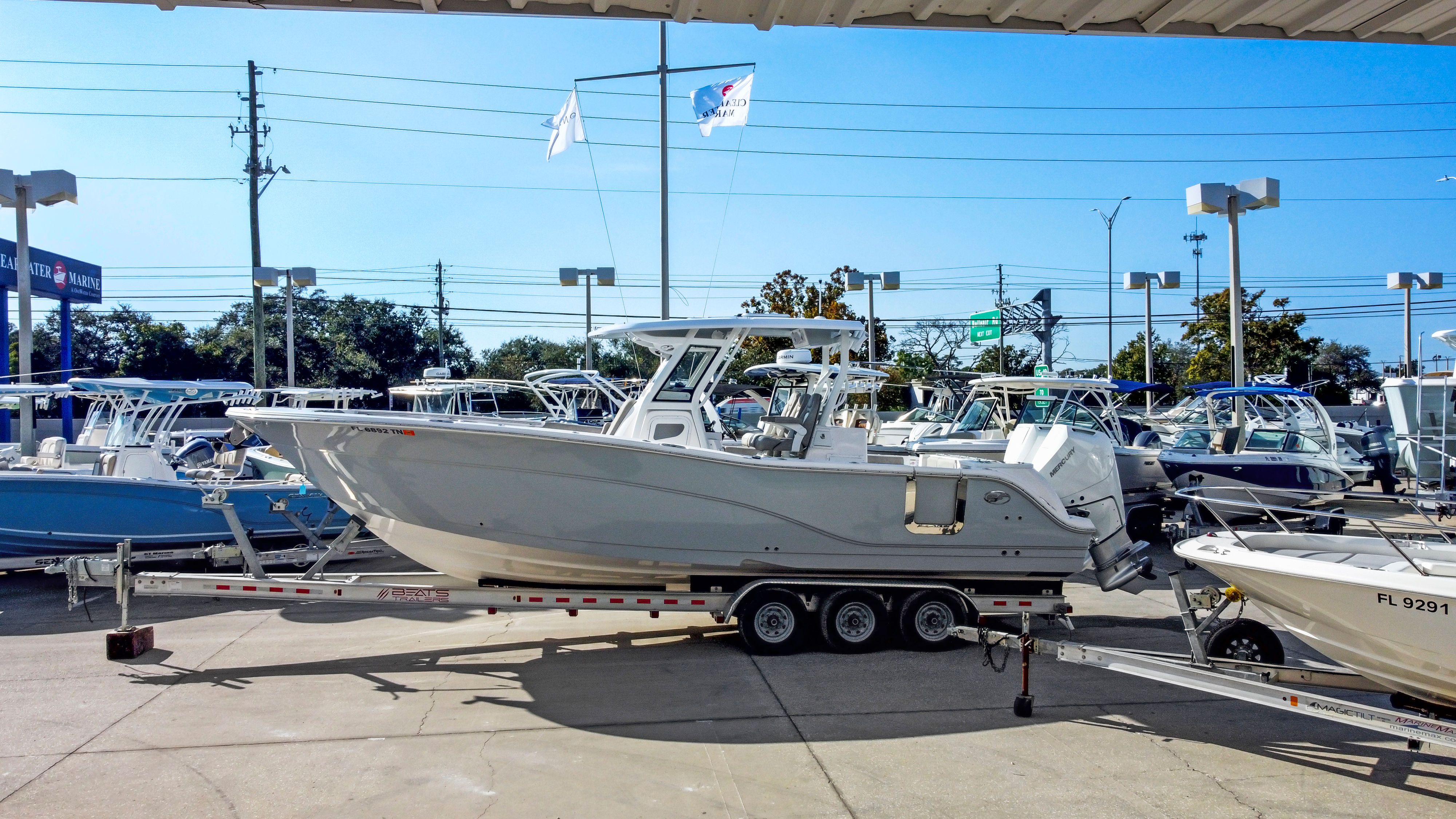 Sea Fox 328 Commander