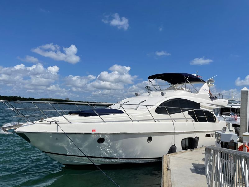 2006 Azimut 55E