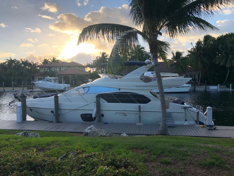 2006 Azimut 55E