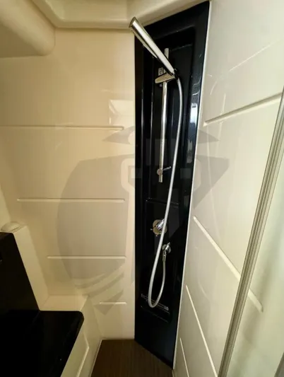 Saint George Yacht Photos Pics 