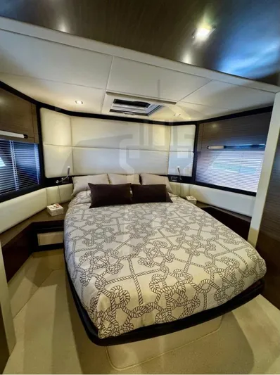 Saint George Yacht Photos Pics 