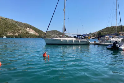 Bavaria 44