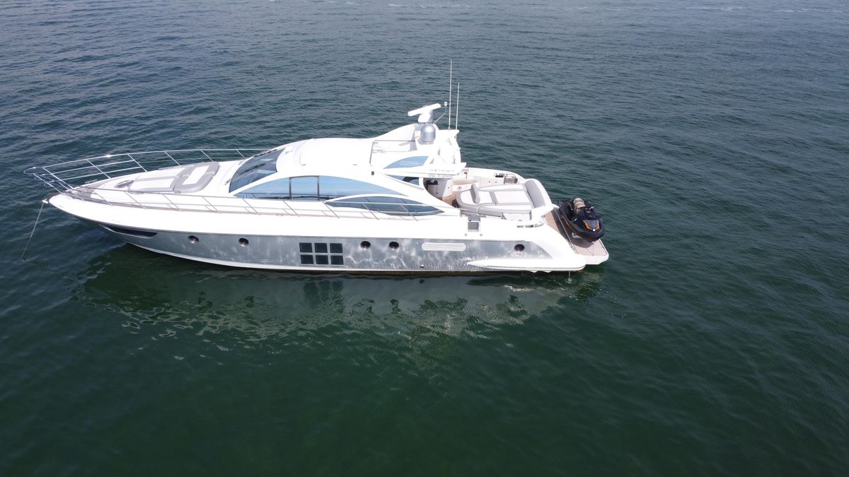 2007 Azimut 62 