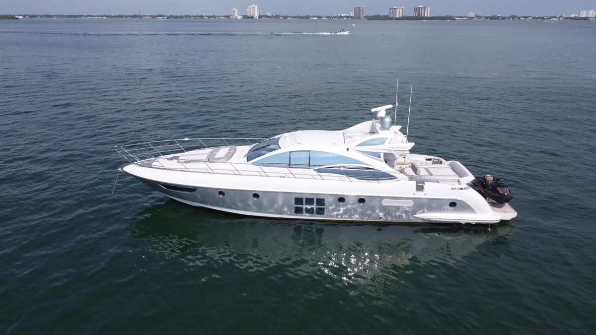 2007 Azimut 62 
