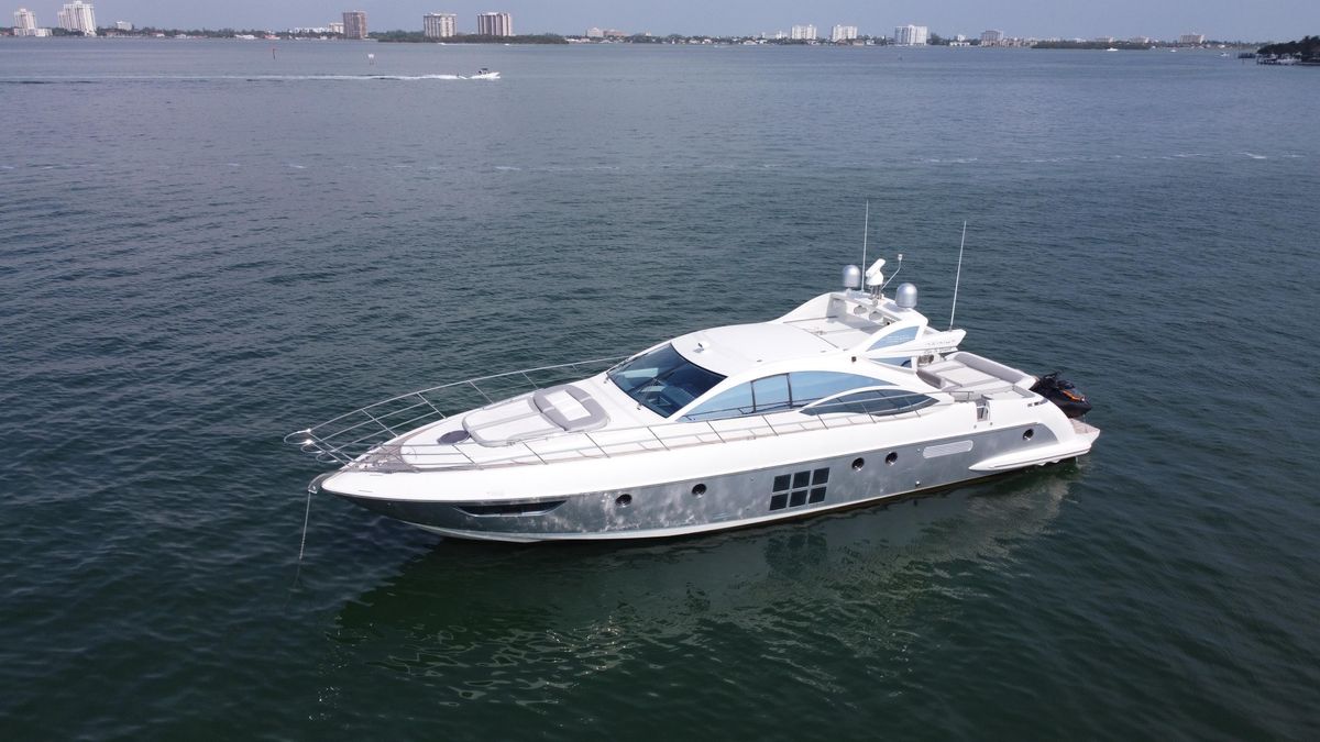 2007 Azimut 62 