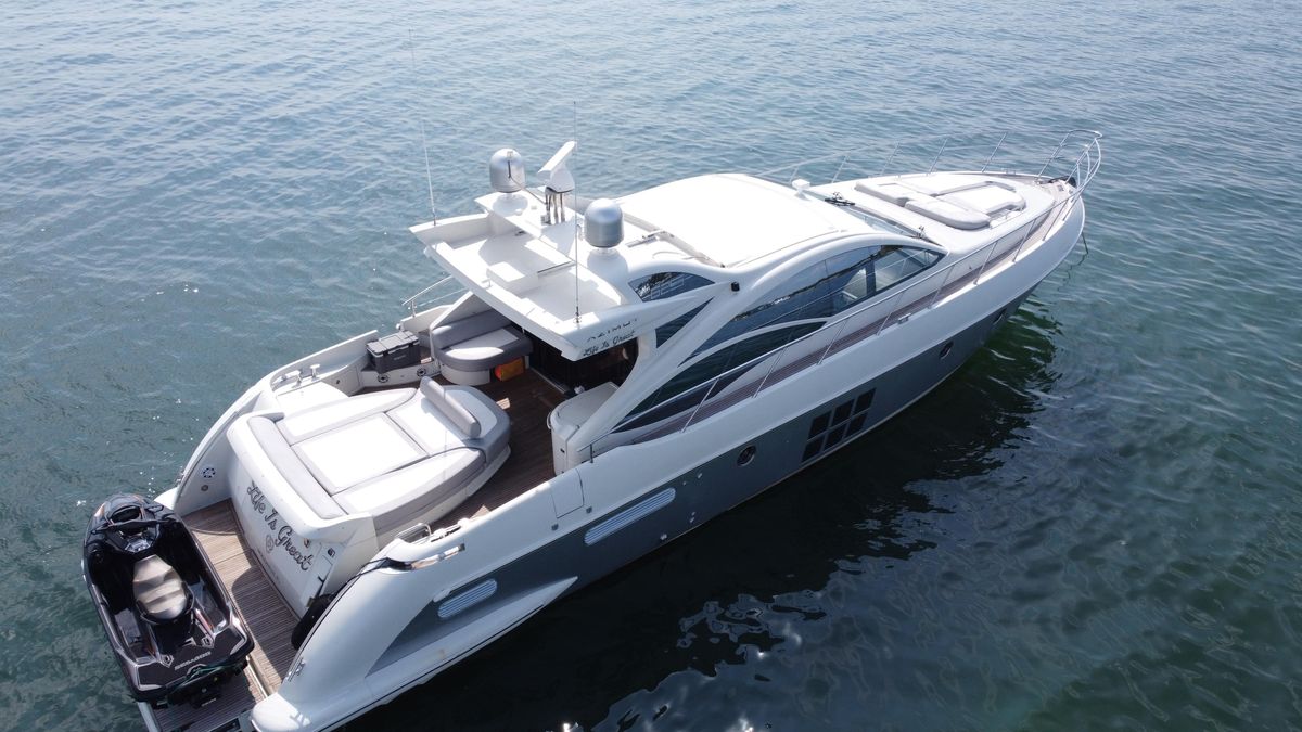 2007 Azimut 62 