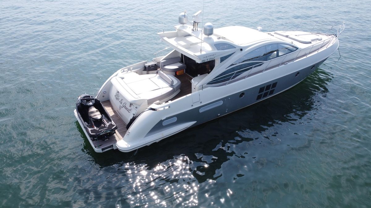 2007 Azimut 62 