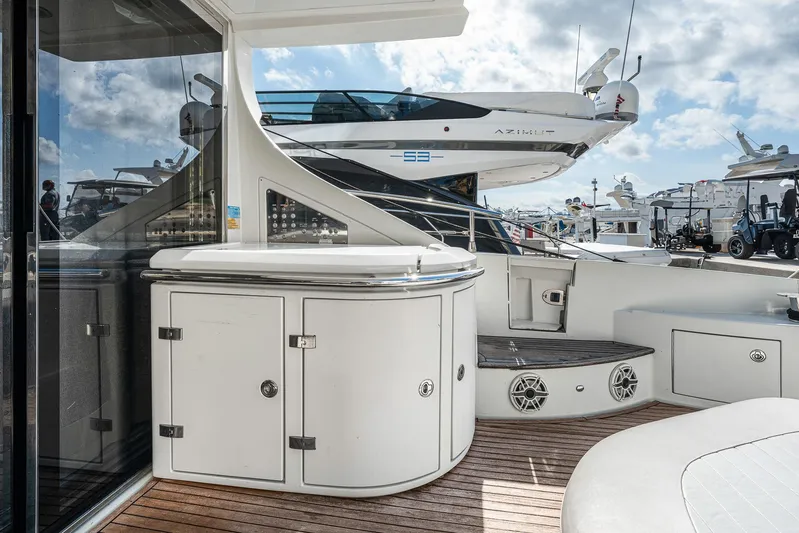 Life Is Great Yacht Photos Pics 2007 Azimut 62S yacht deck with sleek design and modern amenities.