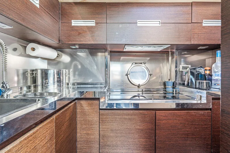 Life Is Great Yacht Photos Pics 