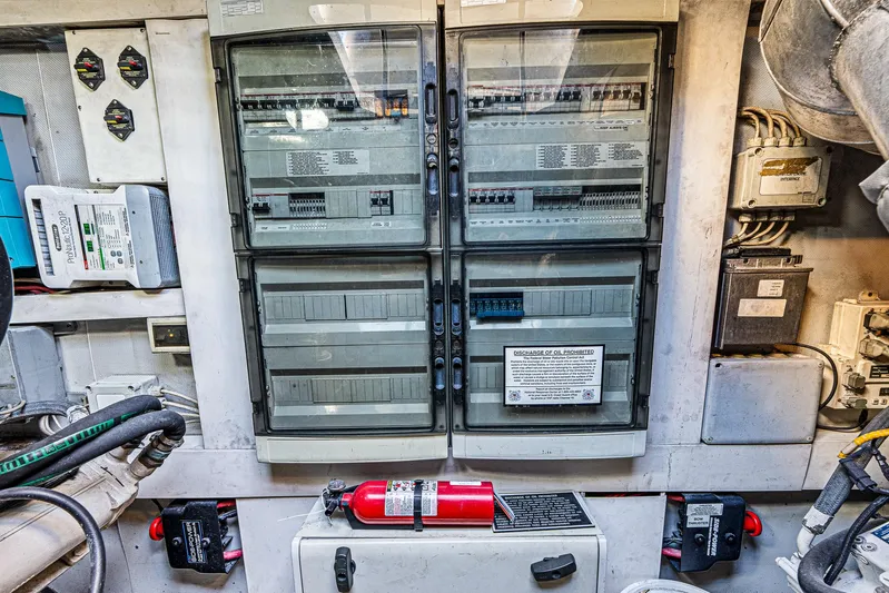 Life Is Great Yacht Photos Pics 