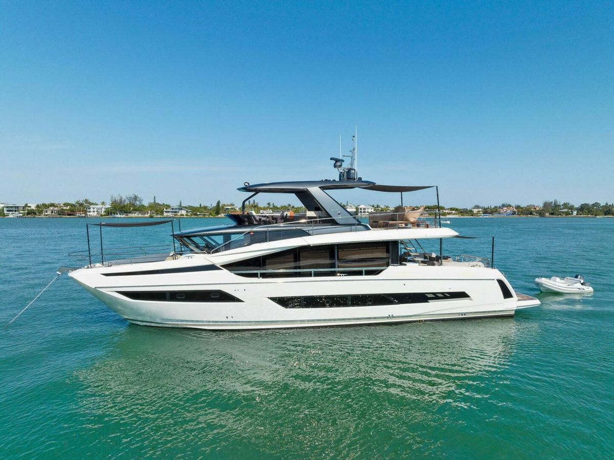 2021 Prestige 70 