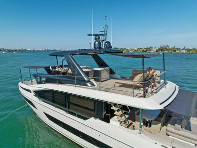 Yacht