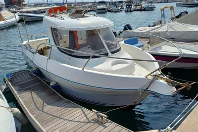 2004 Arvor 215