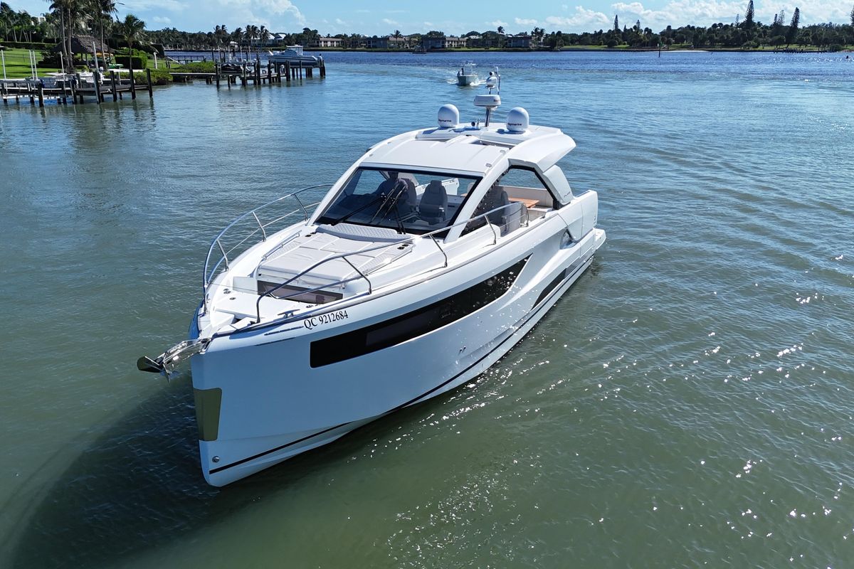 2024 Jeanneau 43 