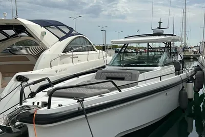 2020 Axopar 37 ST