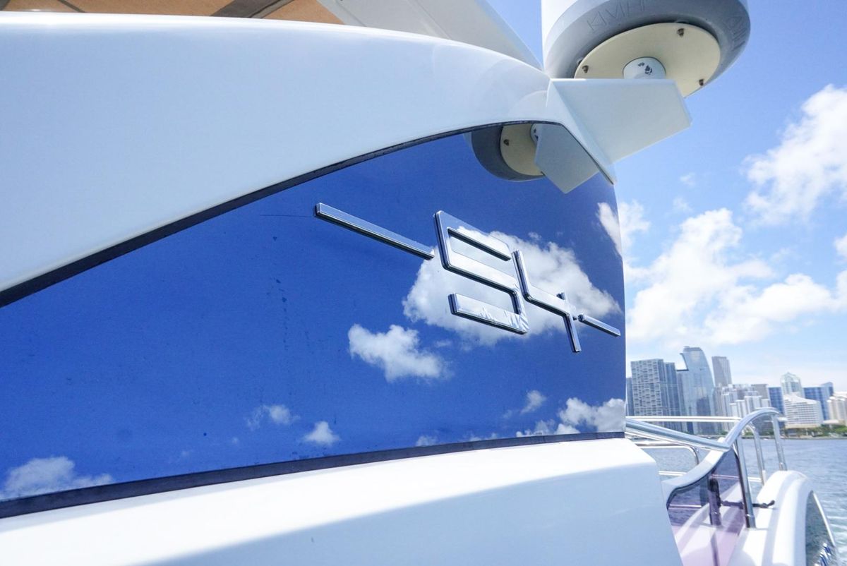 2015 Azimut 54 