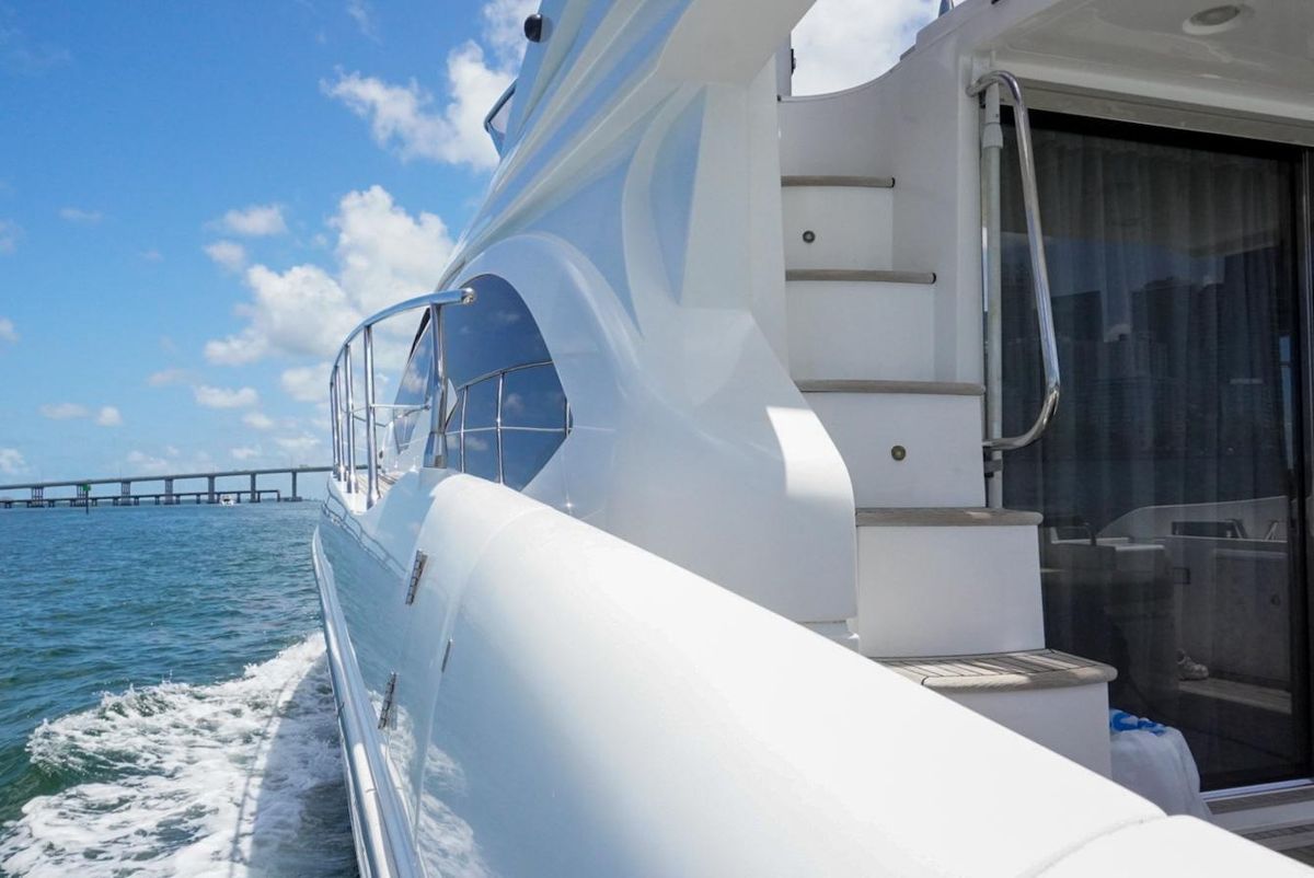 2015 Azimut 54 