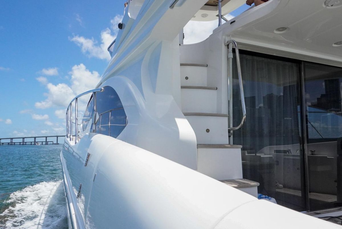 2015 Azimut 54 