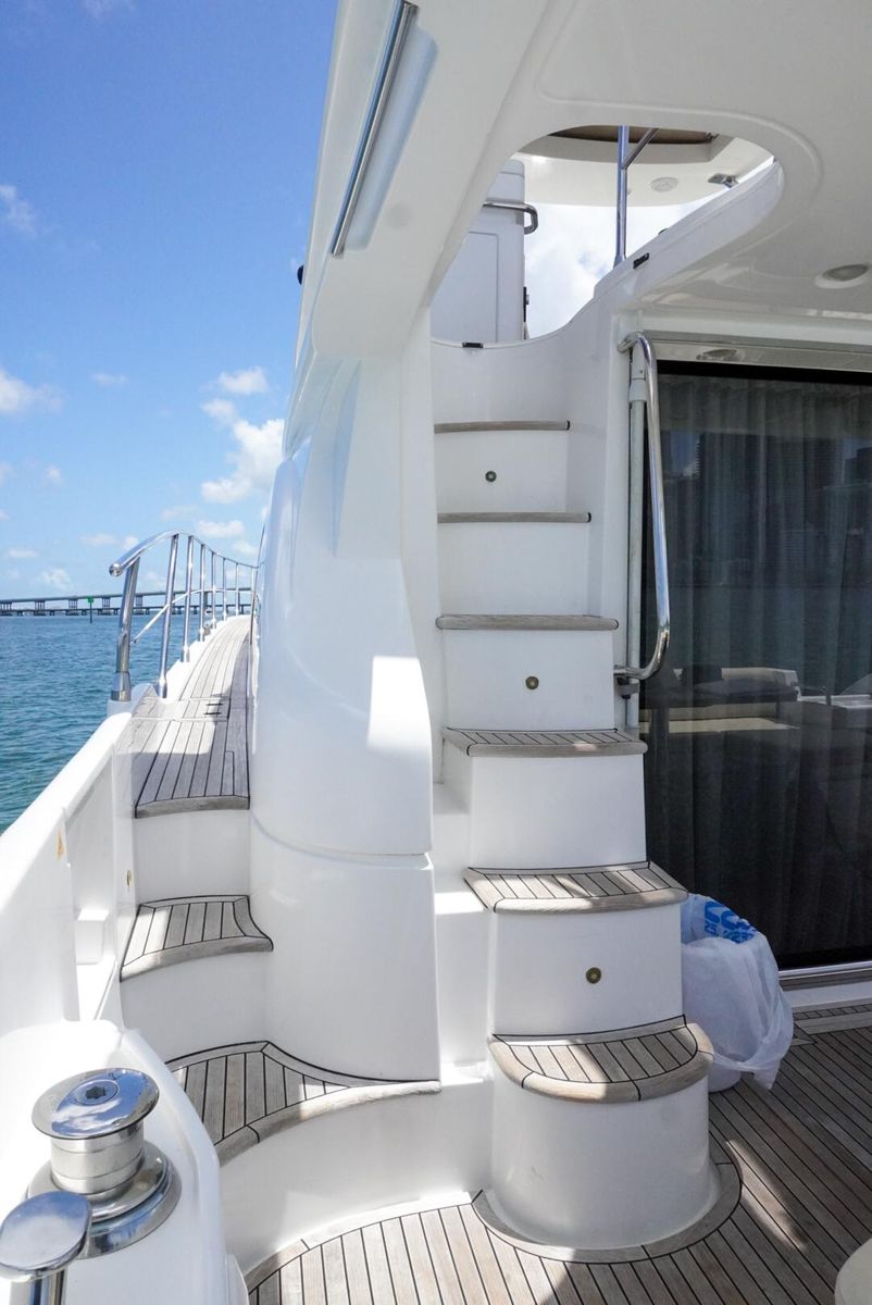 2015 Azimut 54 