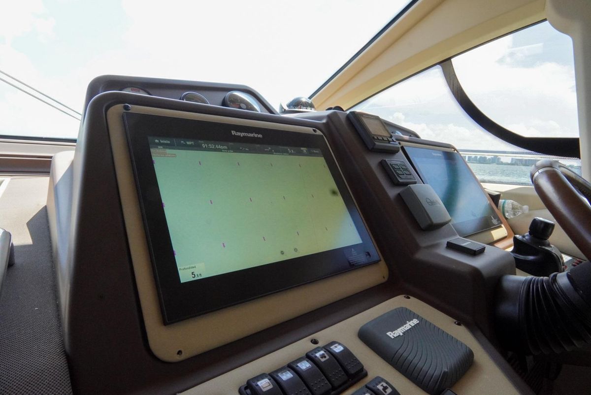 2015 Azimut 54 