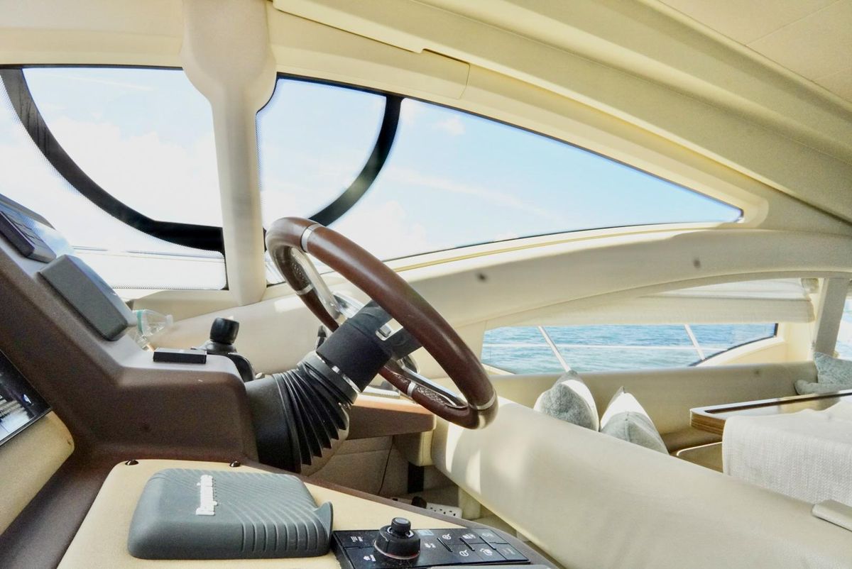2015 Azimut 54 