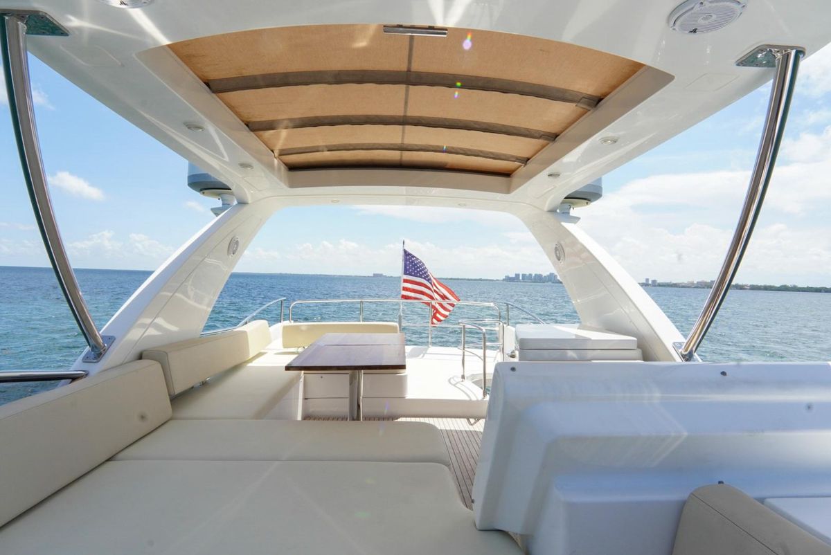 2015 Azimut 54 