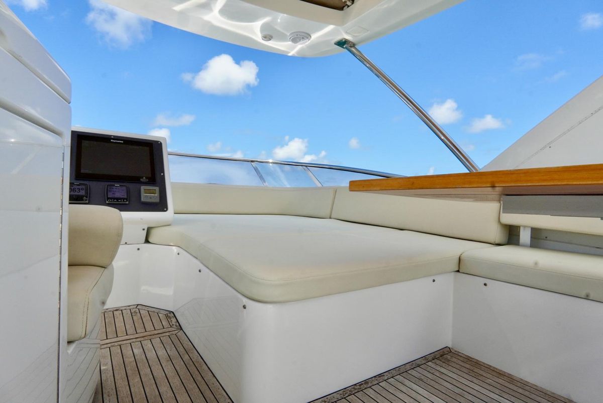 2015 Azimut 54 