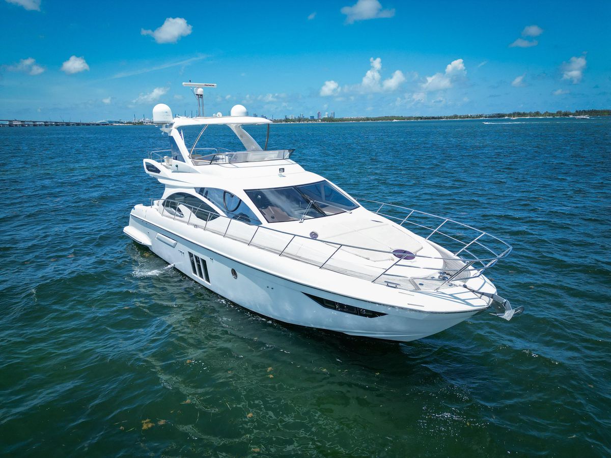 2015 Azimut 54 