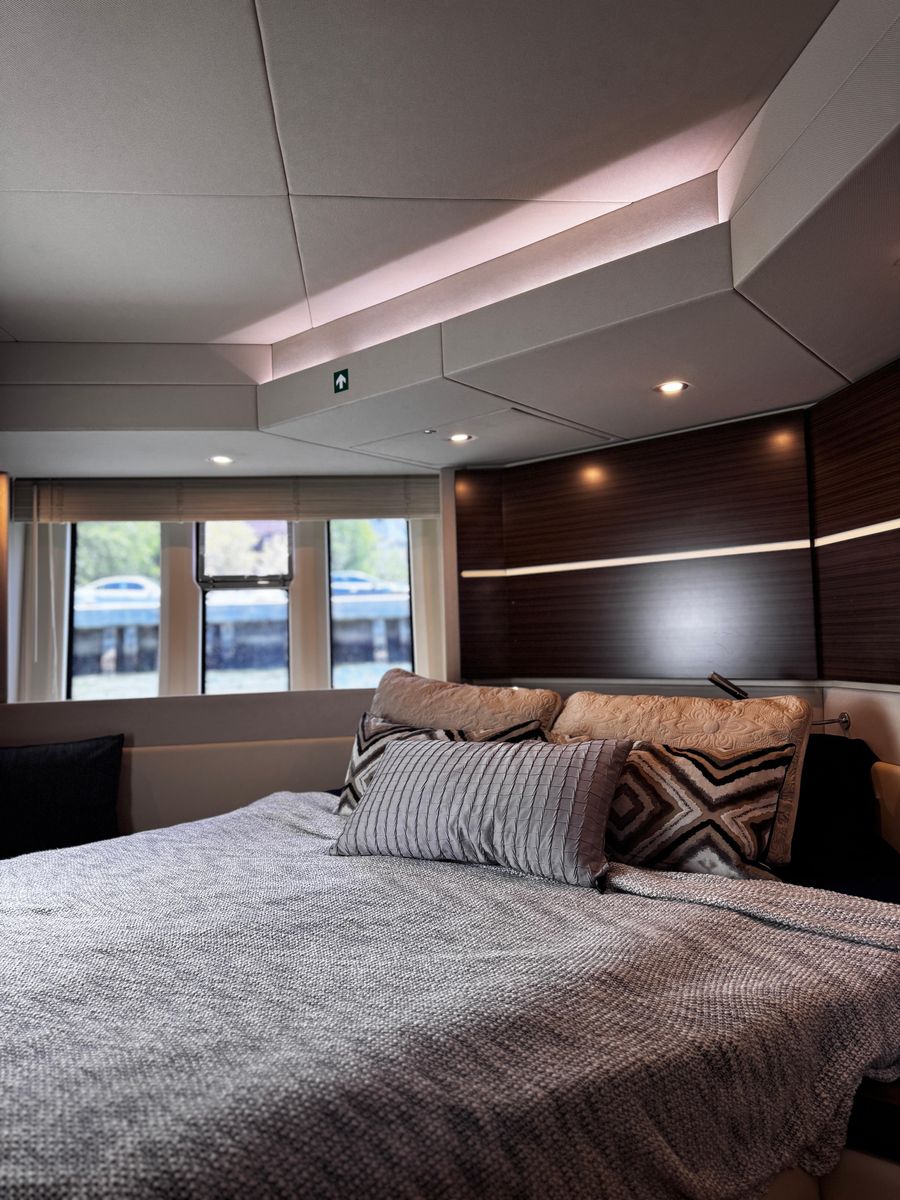 2015 Azimut 54 