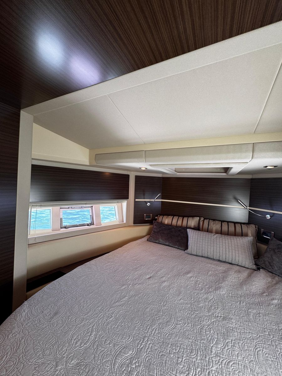 2015 Azimut 54 