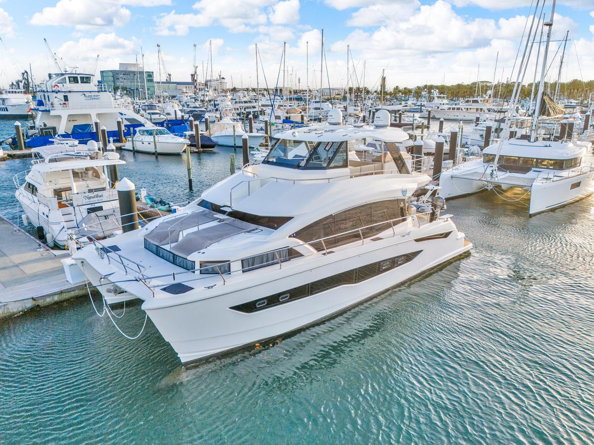 2023 Aquila 54 