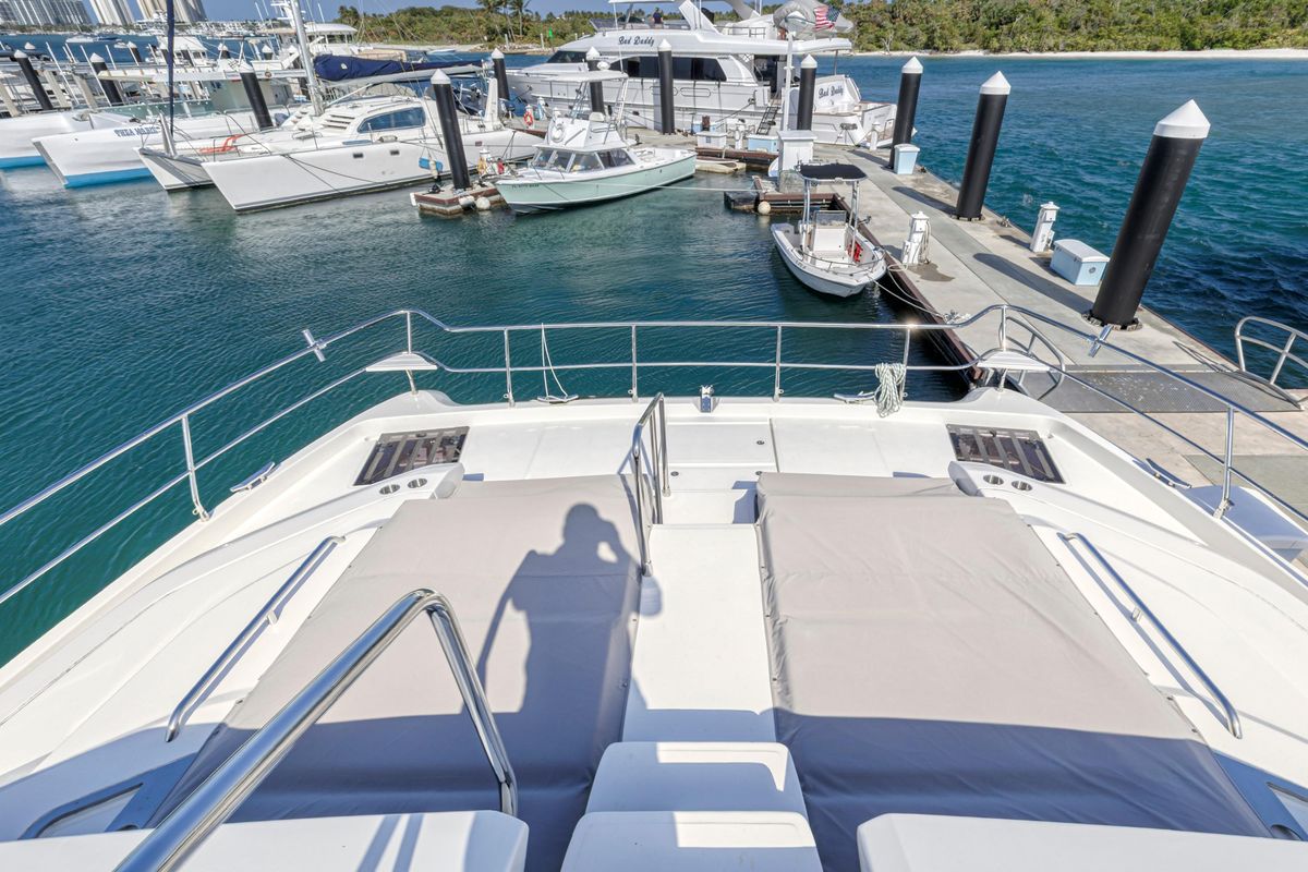2023 Aquila 54 