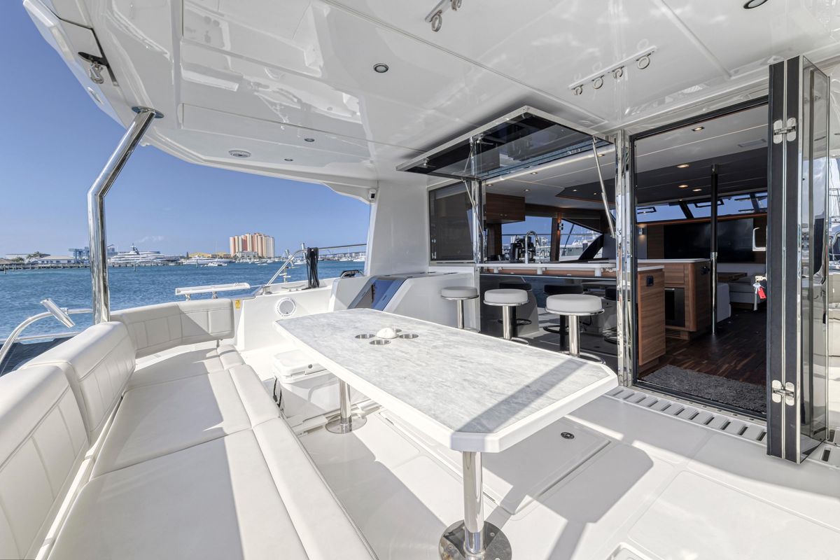 2023 Aquila 54 