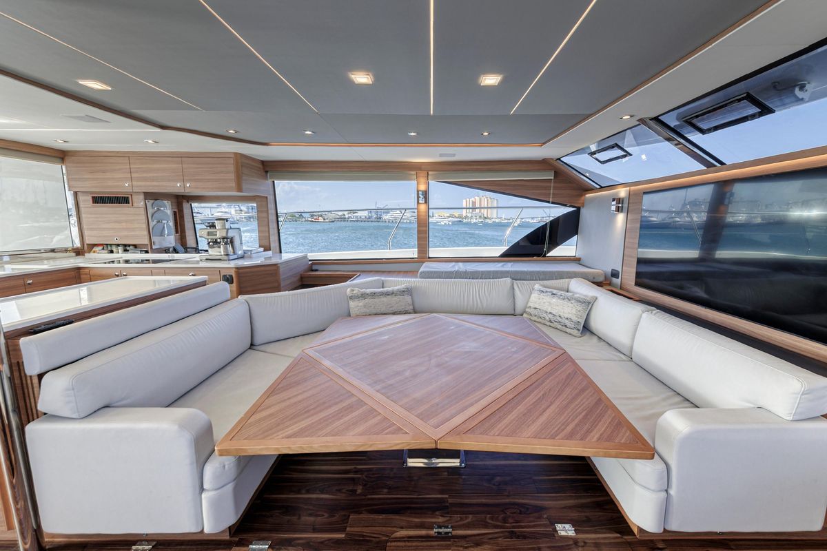 2023 Aquila 54 