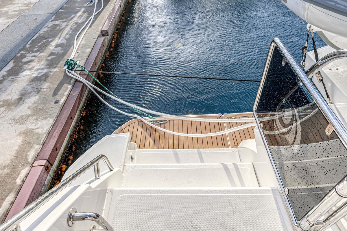 2023 Aquila 54 