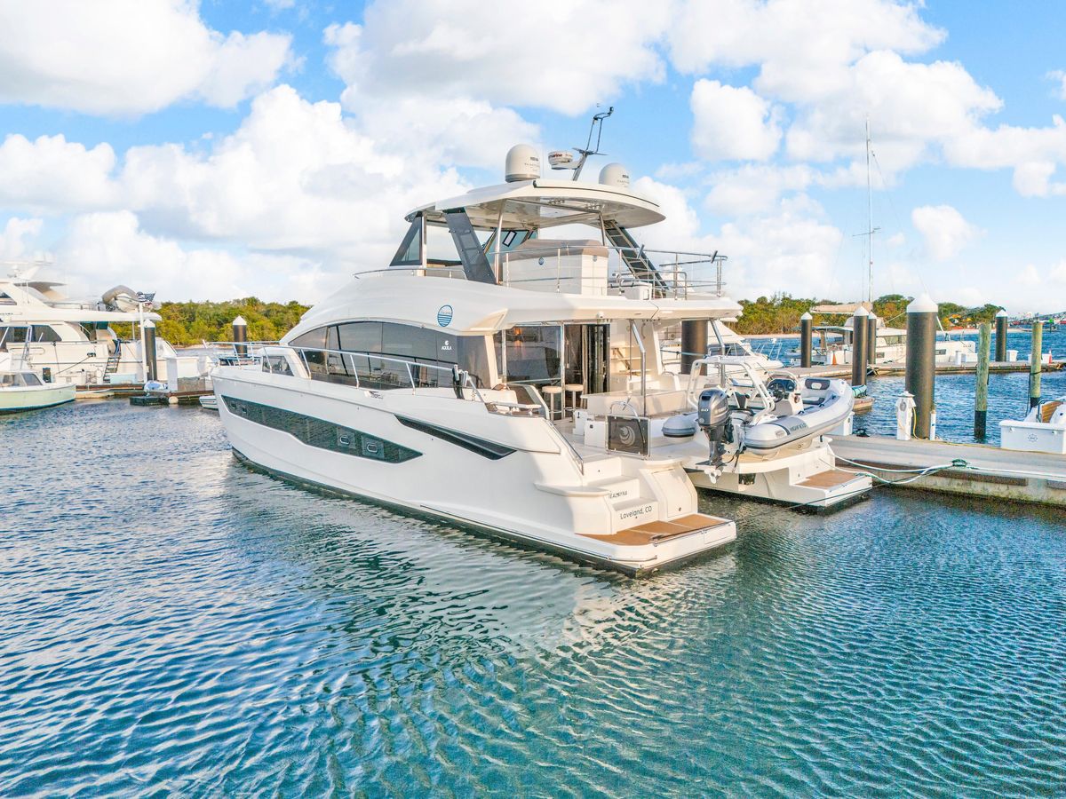 2023 Aquila 54 