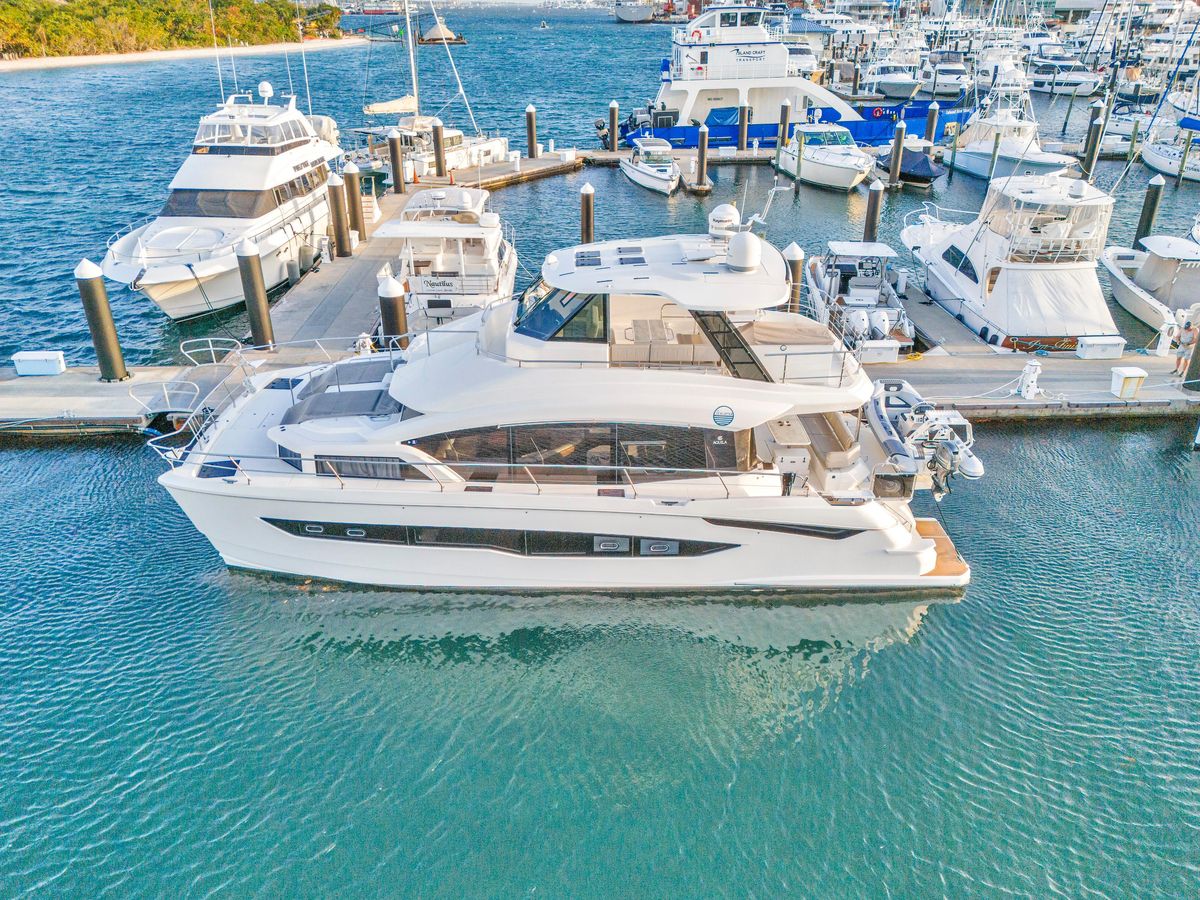 2023 Aquila 54 