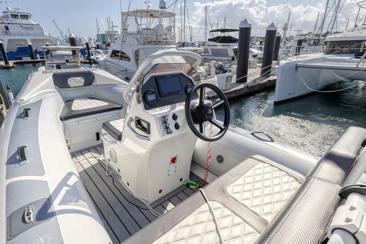 2023 Aquila 54 