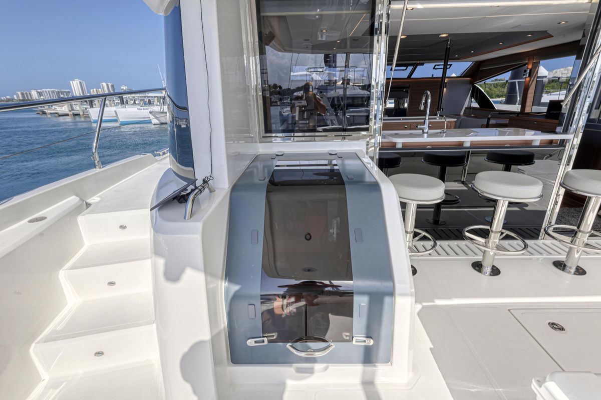 2023 Aquila 54 