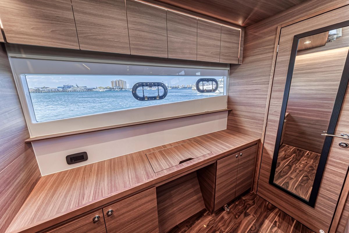 2023 Aquila 54 